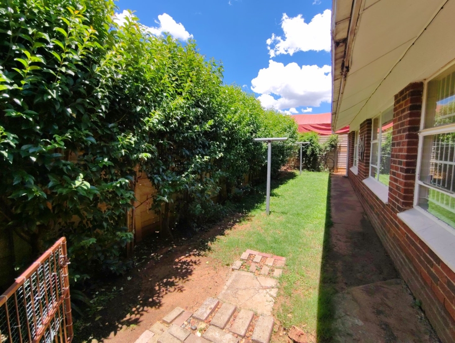 To Let 3 Bedroom Property for Rent in Generaal De Wet Free State